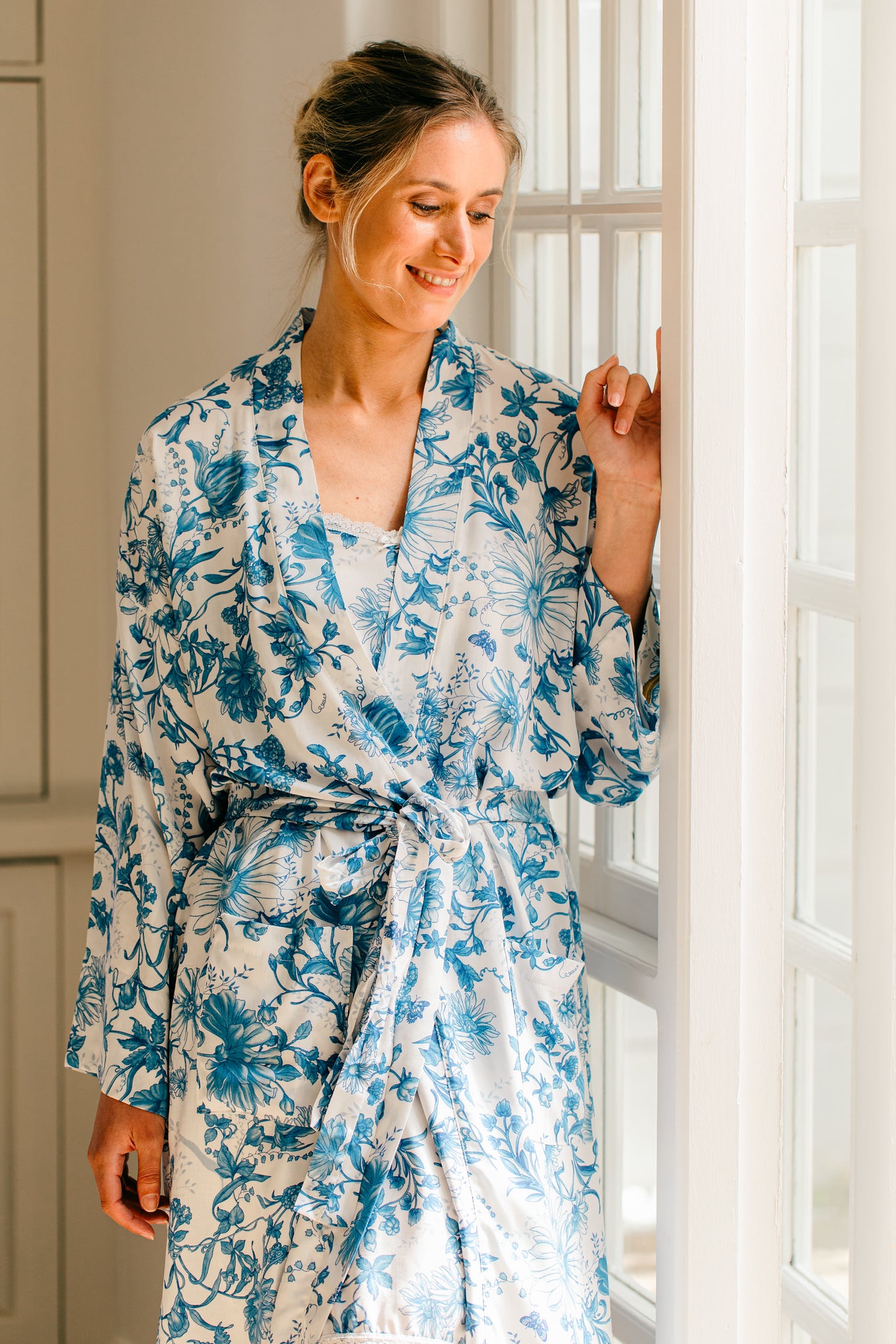 Blooming in Blues | Kimono | Blue Bouquet