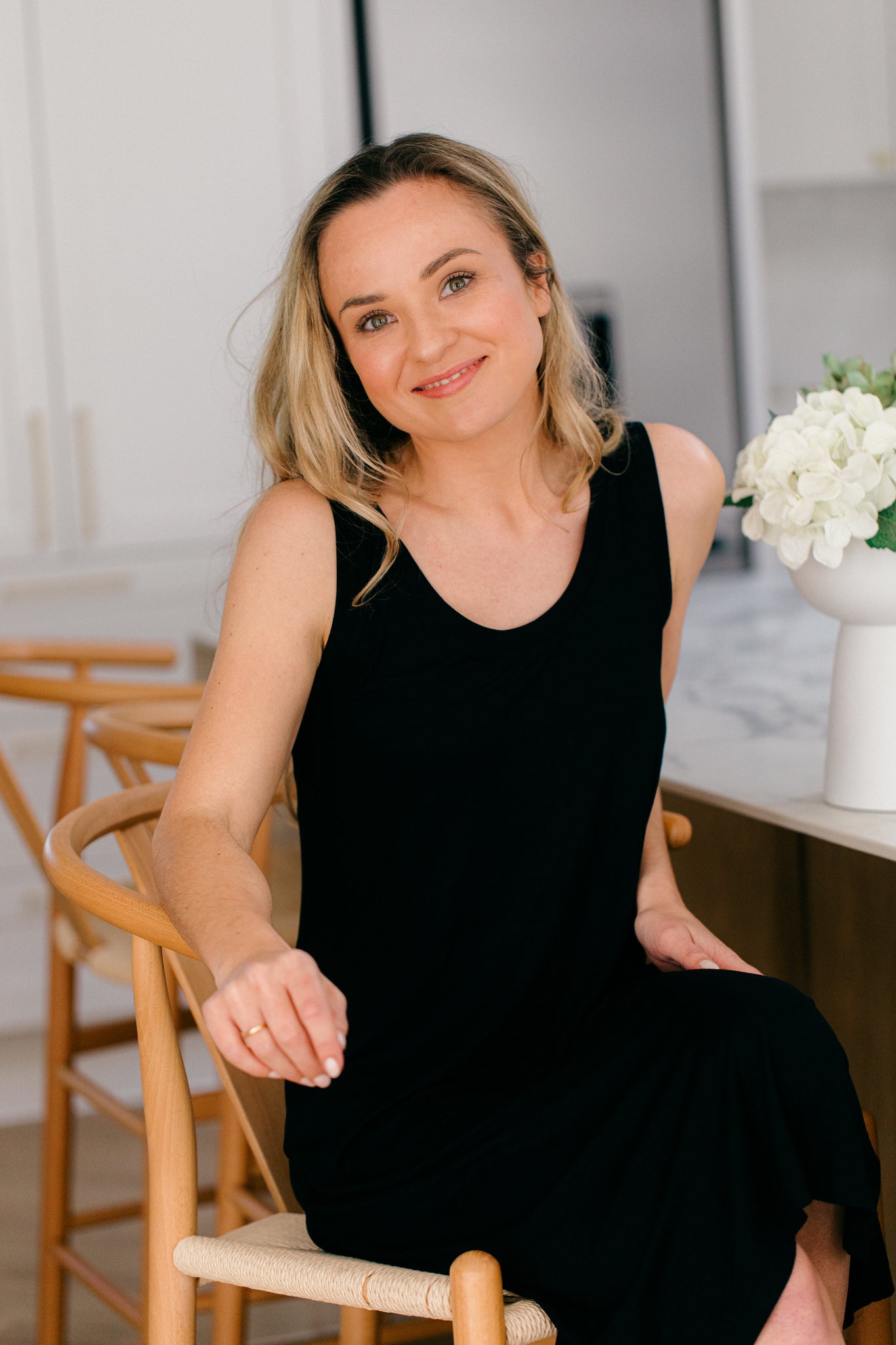 Summer Delight | Sleeveless Sleepshirt | Black